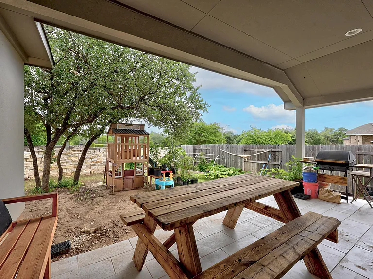 2424 Orchard Way — Photo 34