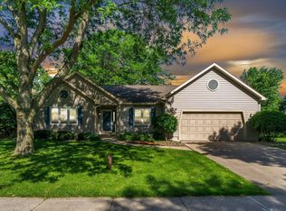 1210 Wayridge Dr, Madison, WI 53704