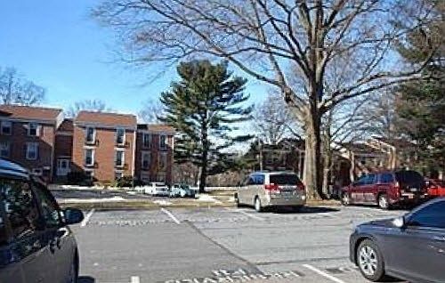2nd image of 866 Quince Orchard Blvd #10