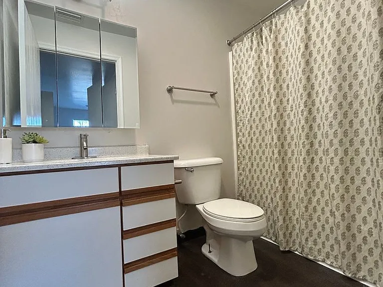 Fountain Park Apartments — Photo 40