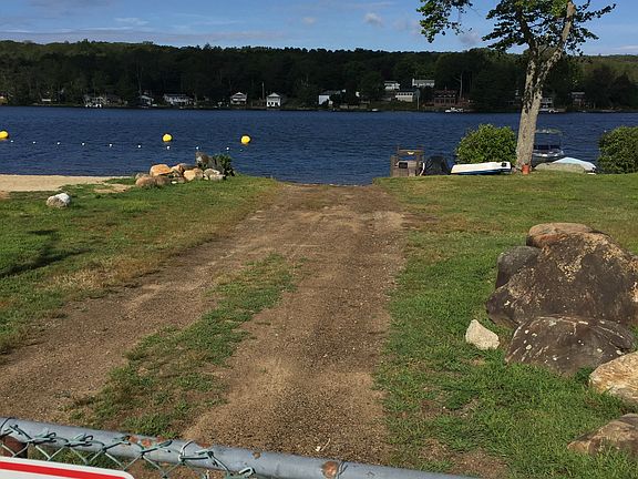Boat ramp open to residents