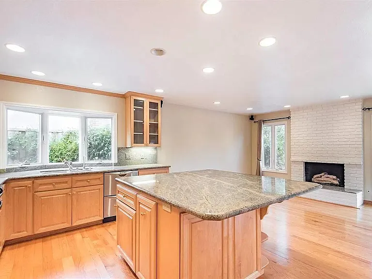 10403 Noel Ave — Photo 10