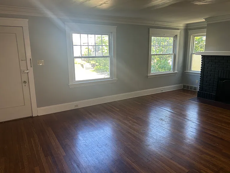 2616 Idlewood Rd — Photo 3