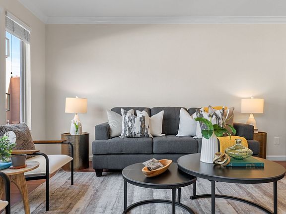 4th image of 1221 Oak Grove Ave #203
