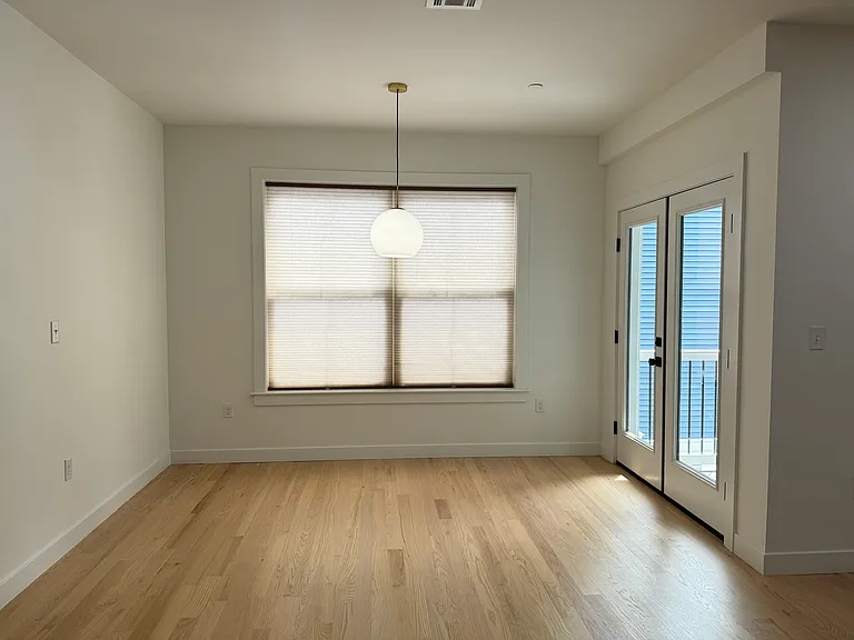 43 Withington St #4 — Photo 4