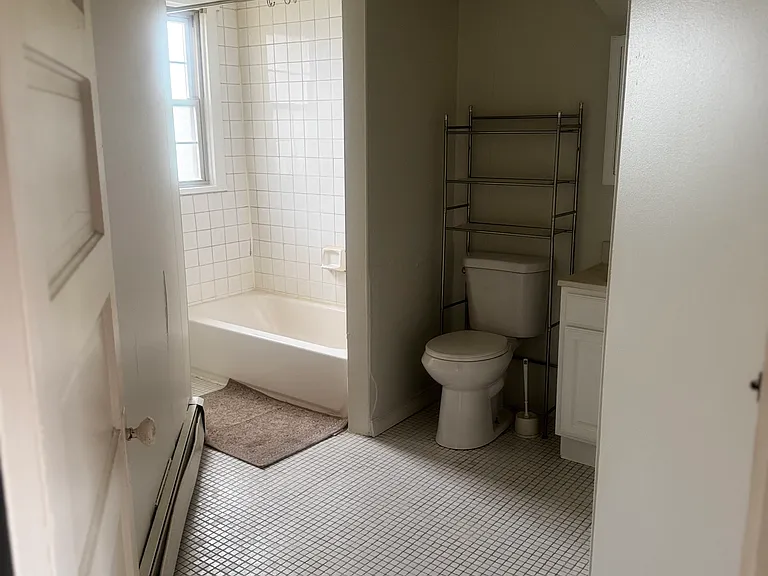 2100 Lancaster Ave — Photo 7