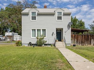 712 Van Giesen St, Richland, WA 99354