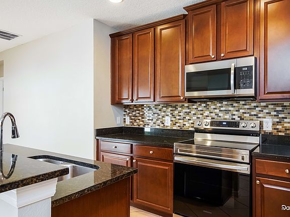 5th image of 34330 Alicante Ct