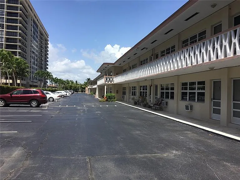 2001 S Ocean Dr #46 — Photo 13