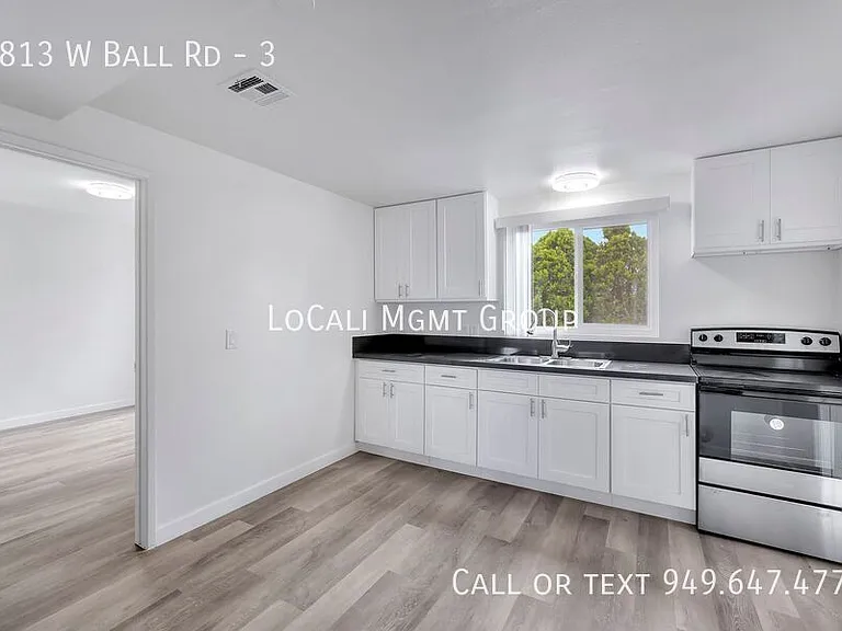 1813 W Ball Rd #3 — Photo 43