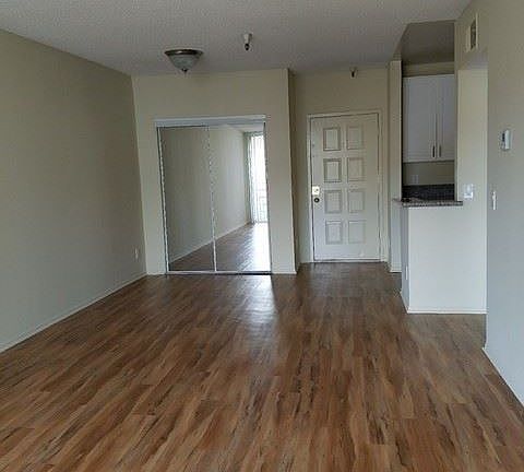 3rd image of 6633 Yucca APT 407