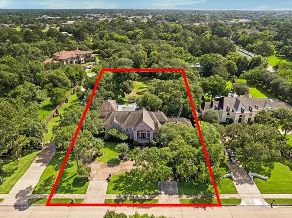 109 Sunset Dr, Friendswood, TX 77546