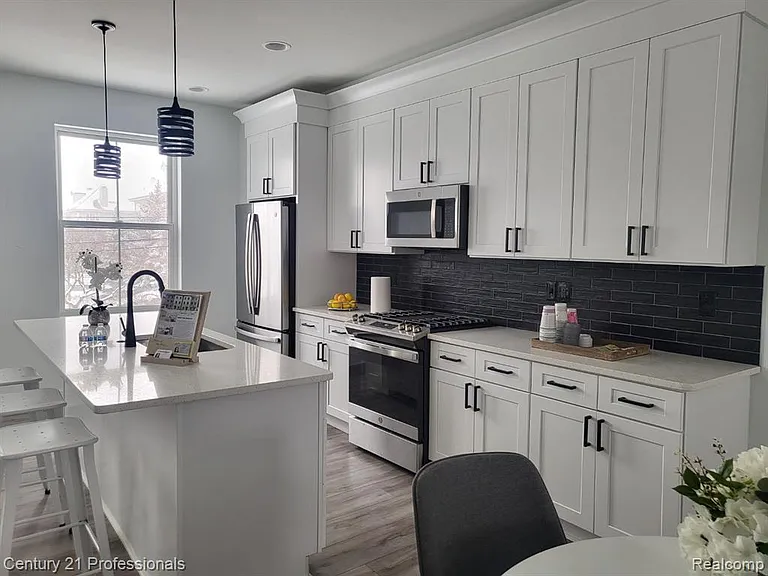 2917 Summers Pl — Photo 6