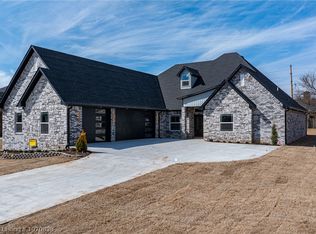 4109 Stonehouse Rd, Fort Smith, AR 72903