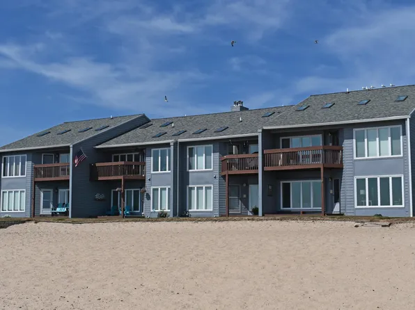 317 W Lake St Unit 20, Tawas City, MI 48763