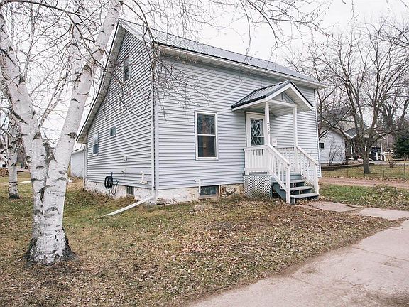 2nd image of 219 Hewett St