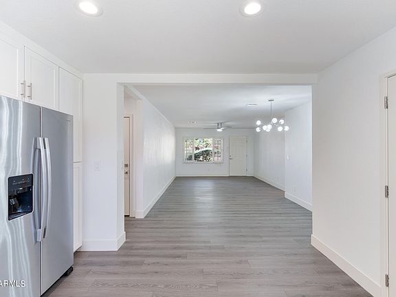 5th image of 1308 N CENTER Avenue