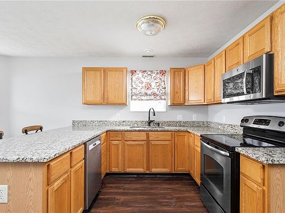 4th image of 5115 Brookstone Ln
