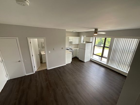 3rd image of 6450 S Kenwood Ave APT 211