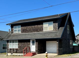 108 SW High St, Newport, OR 97365