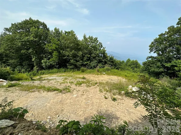 1170 Gabe Laughter Rd, Hendersonville, NC 28792