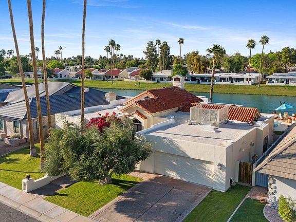 3rd image of 8210 E DEL CADENA Drive