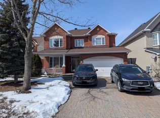 2885 Brigham Way, Ottawa, ON K1T3Y8
