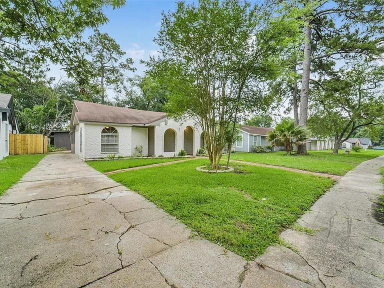 23122 Whispering Willow Dr — Photo 8