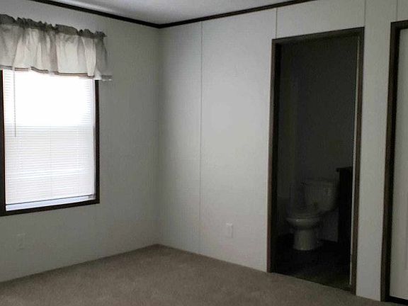 5th image of 337 Elizabeth Way