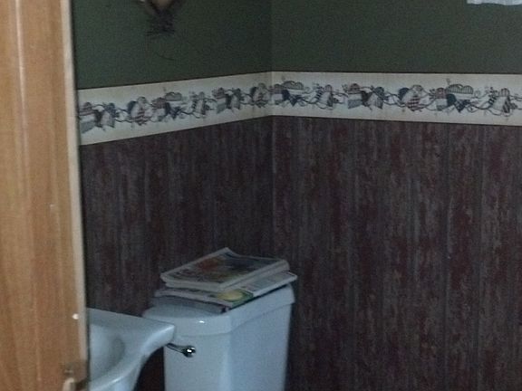 3rd image of 1460 Richard Dr