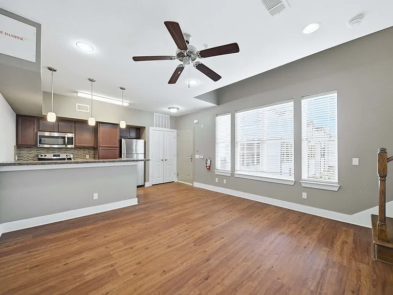 Northgate Proper — Photo 31