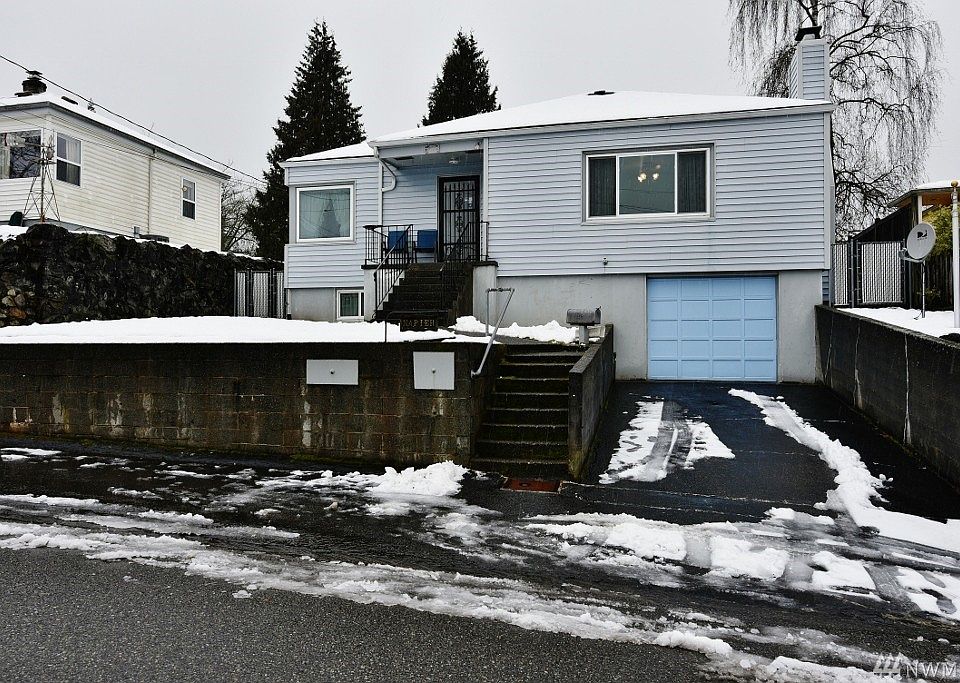 1st image of 623 Ford Ave
