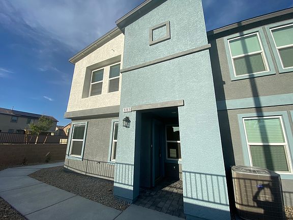 3rd image of 9365 Quiet Lagoon St