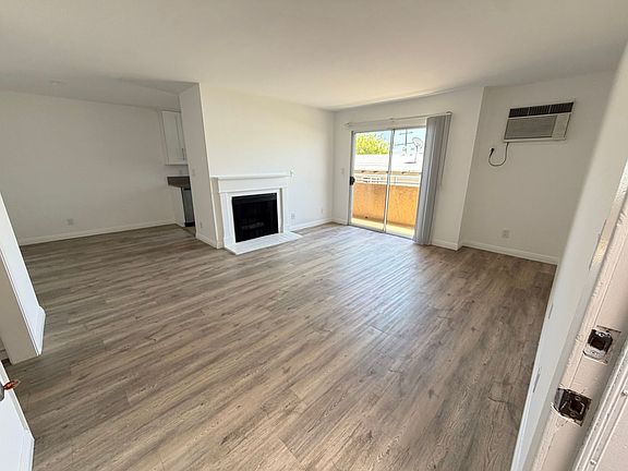 2nd image of 3724 S Bentley Ave #204