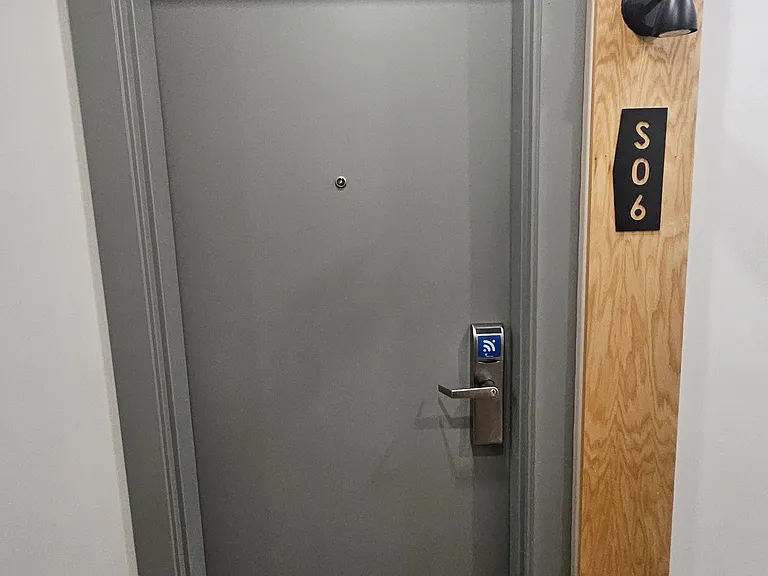 61 Parent Ave #S09 — Photo 3