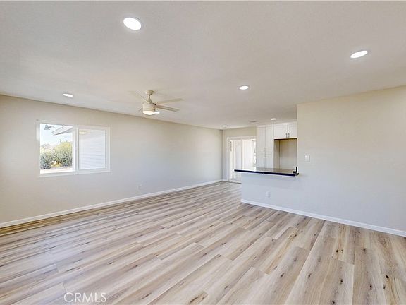 4th image of 9670 Timberlane Ave