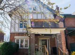 89 Ellsworth Ave, Toronto, ON M6G 2K4