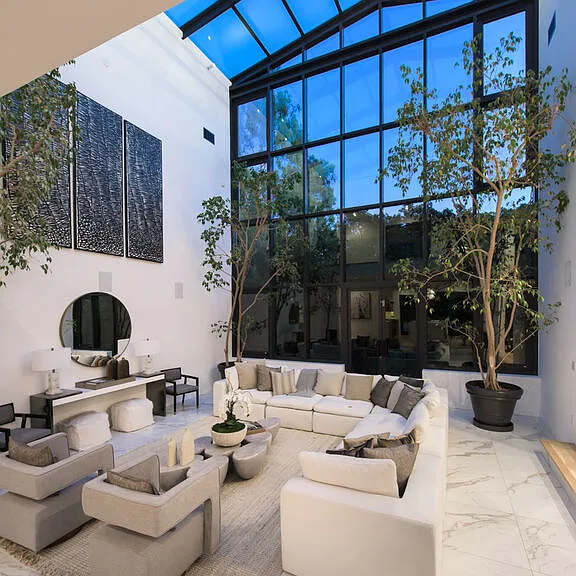 1378 N Doheny Dr — Photo 1