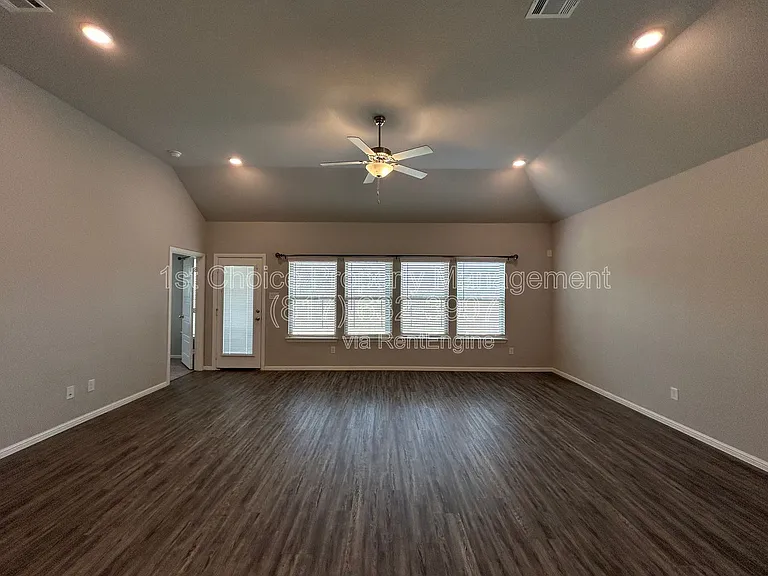 8941 Lantana Meadow Dr — Photo 23