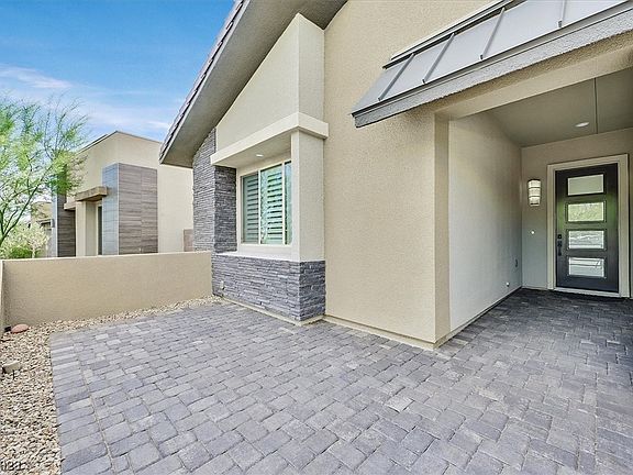 2nd image of 6017 Silvalde Ln
