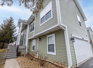 1367 Carolyn Ct, Yorkville, IL 60560