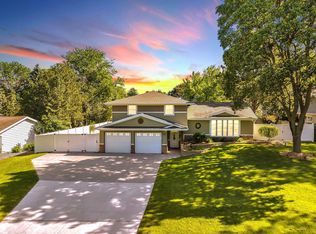 160 Roselawn Blvd, Green Bay, WI 54301
