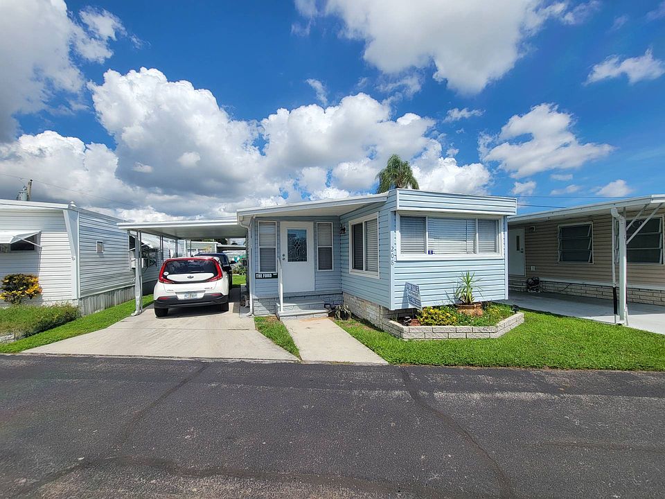 1st image of 2701 34th St N #208