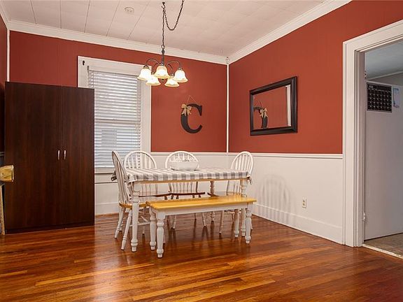 3rd image of 1820 Swarthmore St