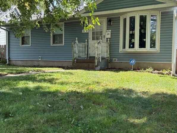 2315 Gilead Ave, Zion, IL 60099
