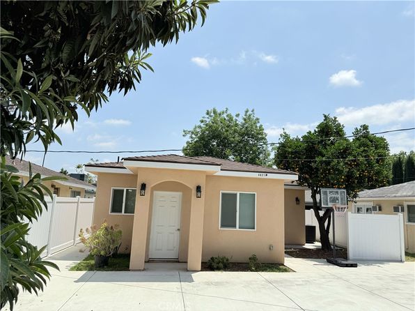 4831 Fiesta Ave #B