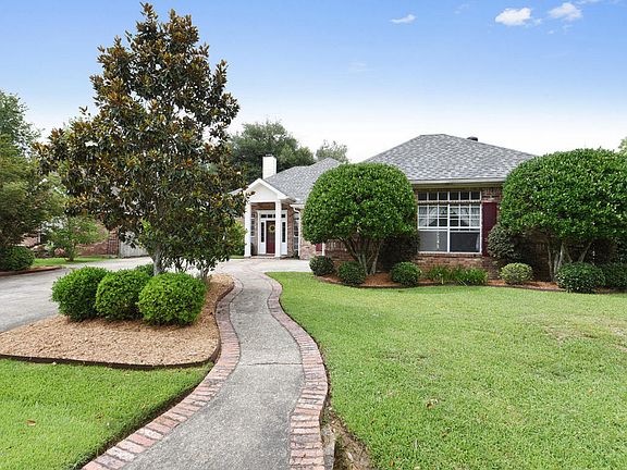 3rd image of 109 Ashford Ln
