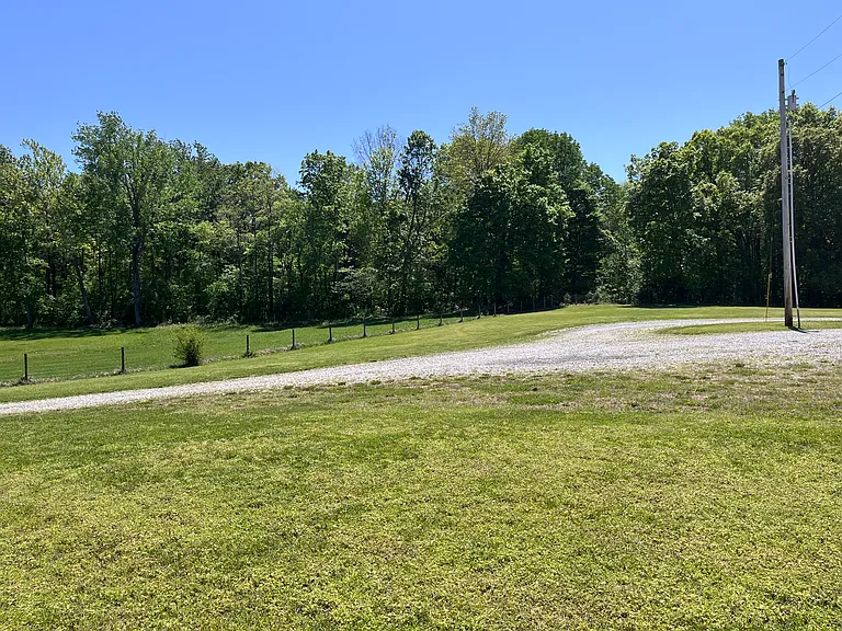 1000 Raintree Ln — Photo 3