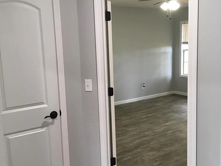 109 Trinity Ln — Photo 9