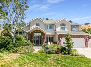 8967 S Cobble Canyon Ln, Sandy, UT 84093